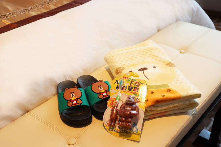 Bedroom 2, Datong Xinyu Crown Hotel, Datong