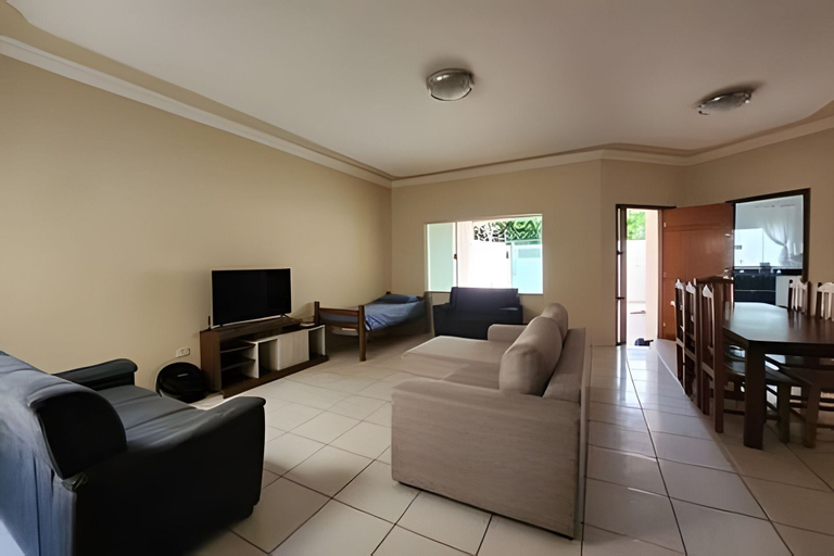 Living area, CAMPO GRANDE GUEST FLAT HOUSE, Campo Grande