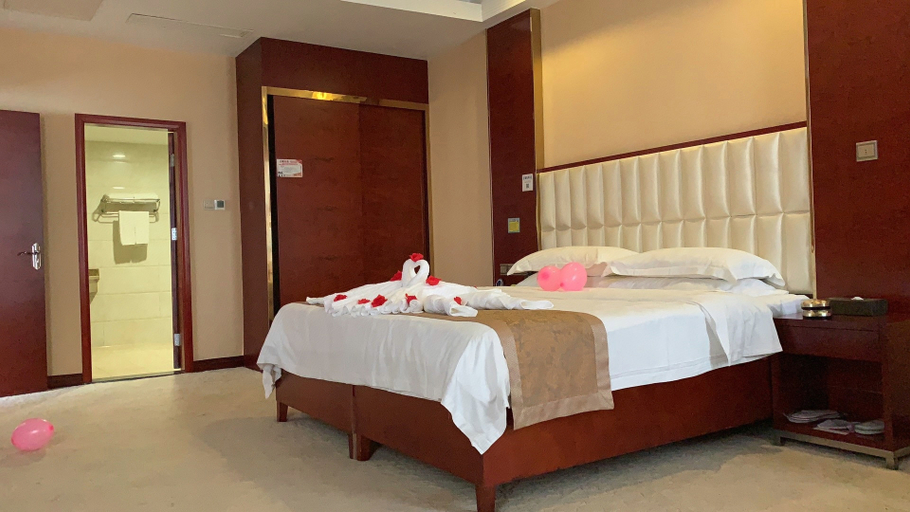 Bedroom 2, Hua Tai International Hotel, Xiangtan