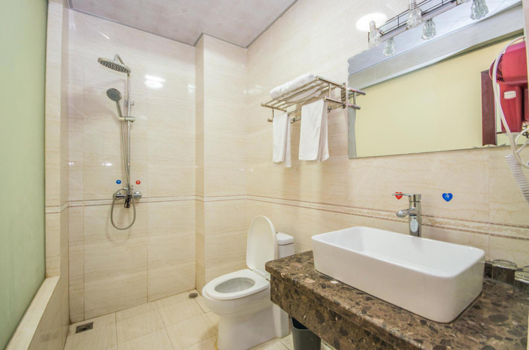 Bathroom 2, Xingyue Hotel, Leshan