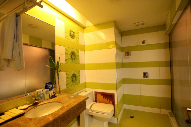 Bathroom, Kairuida Hotel, Huaihua