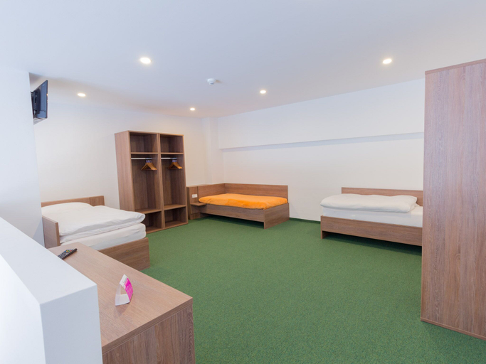 Bedroom 2, Win Budget B&B, Wiener Neustadt