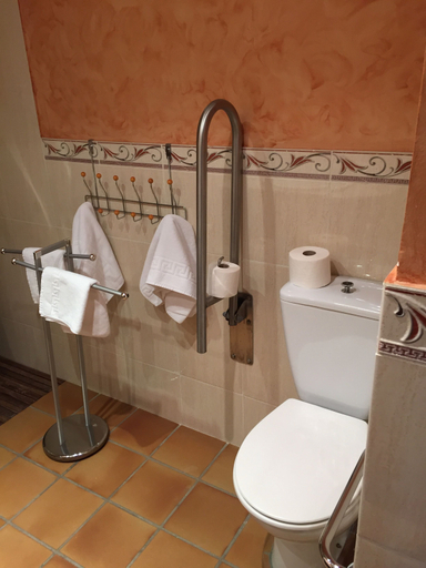 Bathroom 4, Hotel Castellote, Teruel