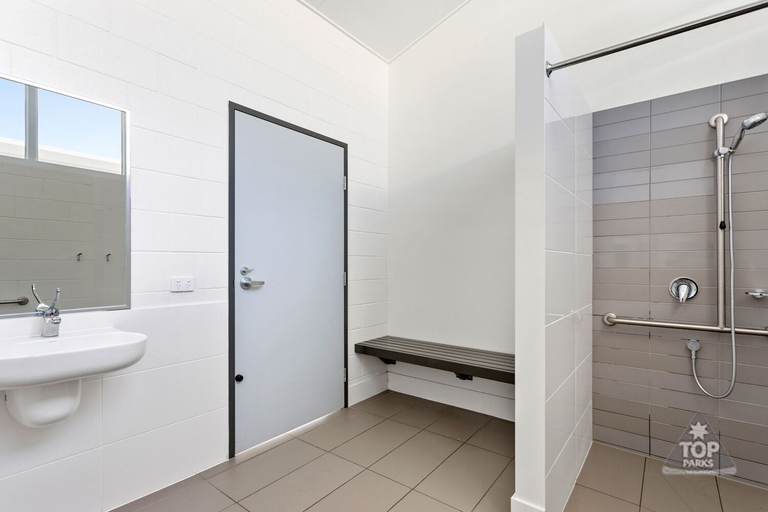 Bathroom 4, Tin Can Bay Tourist Park Cabins, Cooloola (excl. Gympie)