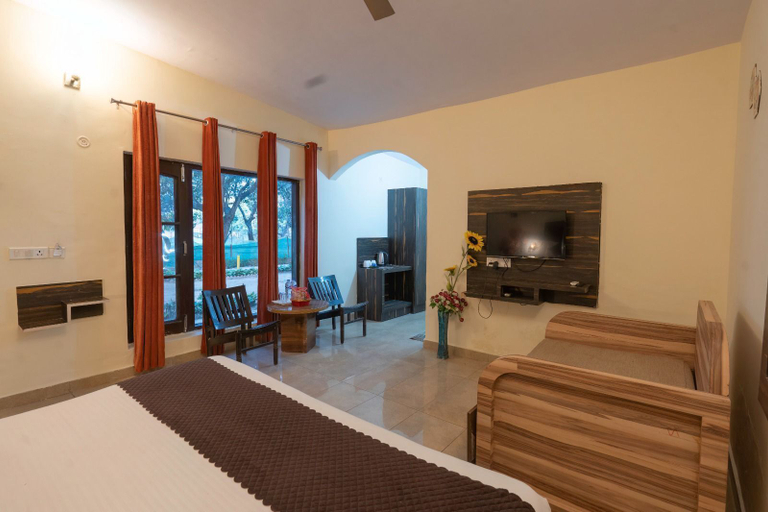 Bedroom 2, 코벳 에버그린 리조트, Nainital