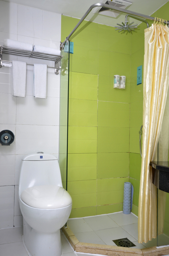 Bathroom 3, City Comfort Inn (Guilin Railway Station Branch), Guilin