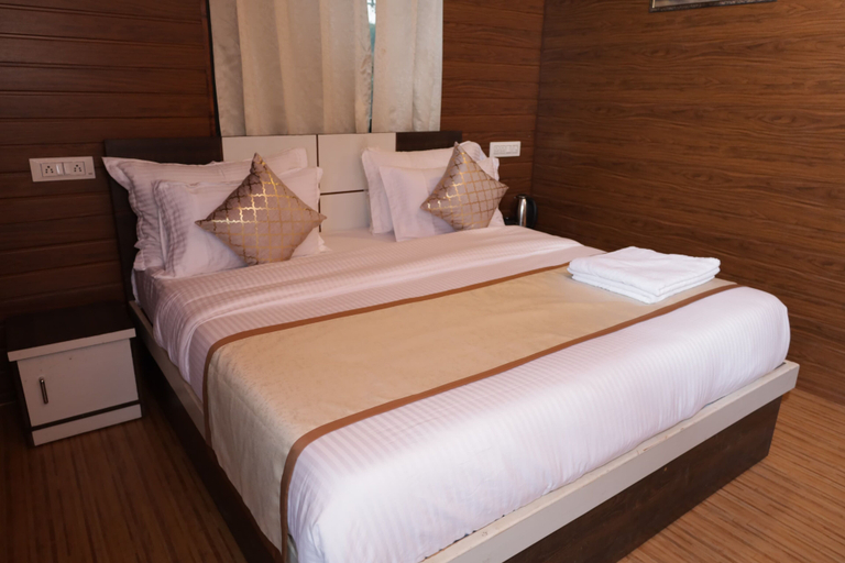 Bedroom, The Udaisarovar - Lakeside Paradise, Udaipur