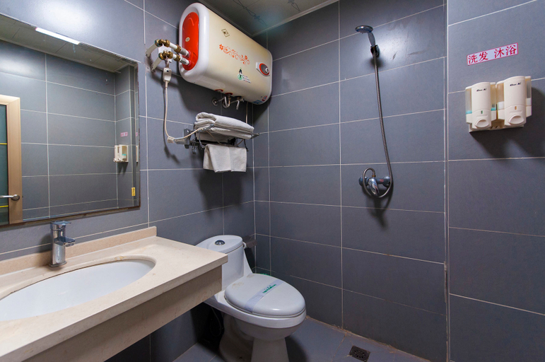 Bathroom 4, Zhaolong Hotel, Tangshan