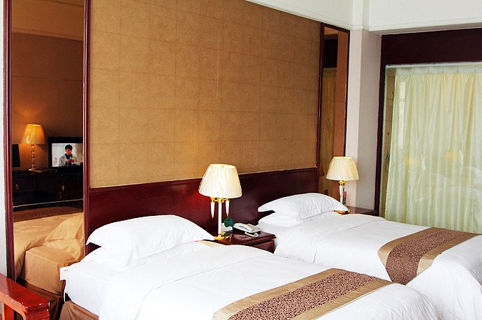 Bedroom 2, Hanzhong Ambassador Hotel, Hanzhong