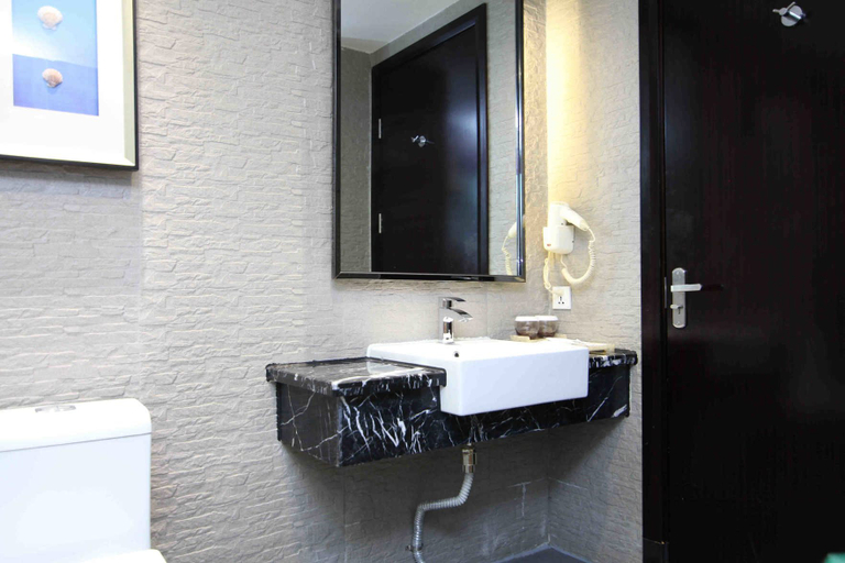 Bathroom 2, Jingduhui Hotel, Dongguan