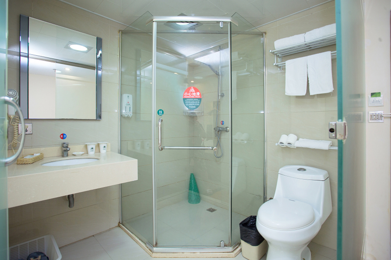 Bathroom 3, GreenTree Inn Shanghai Baoshan Yanghang Shuichan Road Hotel, Shanghai