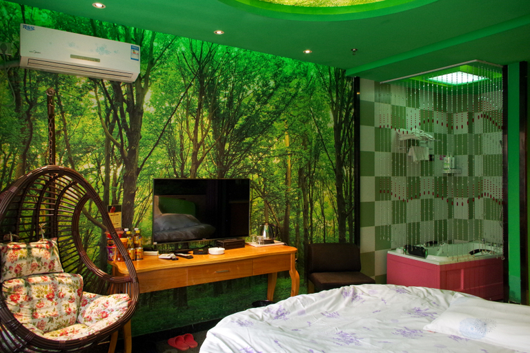 Bedroom 3, Honeycomb Theme Hotel, Ürümqi