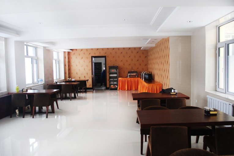 Food & Drinks 5, Homeinn · neo (Bei'an Passenger Station Bei'an Railway Station), Heihe