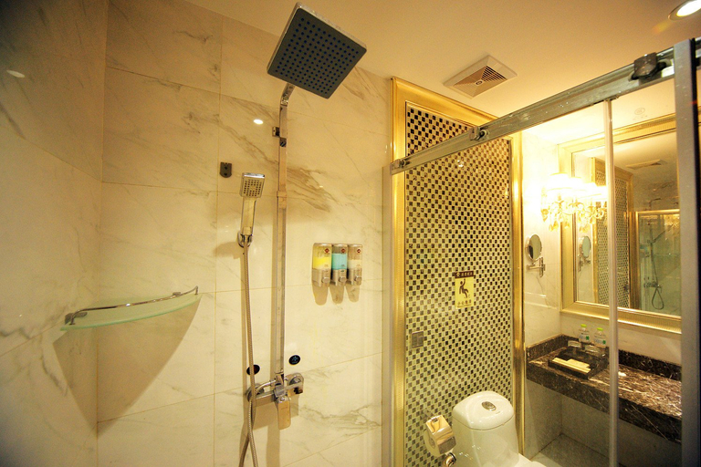 Bathroom 2, Guangmei International Hotel, Nanning