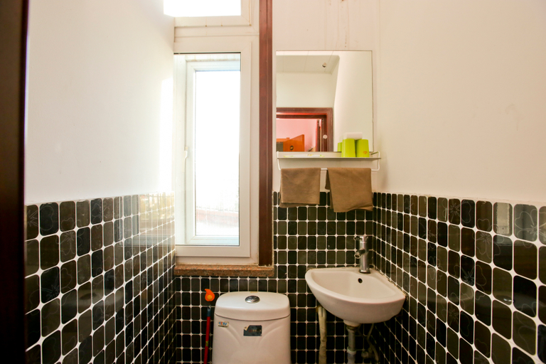 Bathroom 3, Home Inn Neo Dalian Wafangdian Railway Station, Dalian