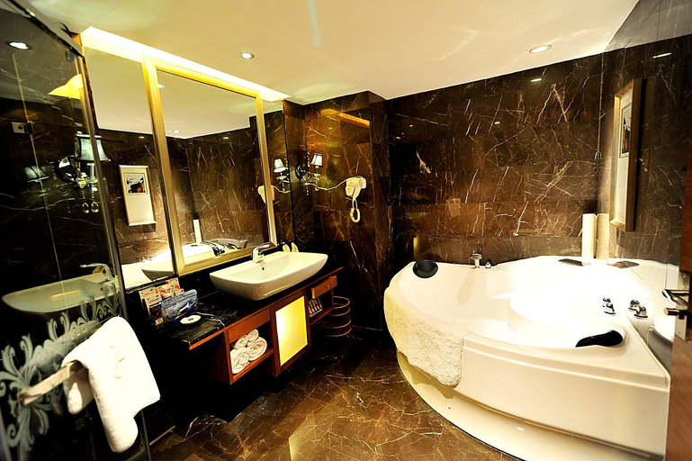 Bathroom 4, Wanyi Hotel Guiyang Lincheng, Guiyang