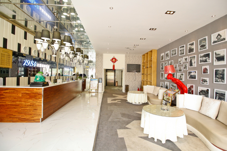 Food & Drinks 3, Mei 1984 Themed Homestay, Baoji