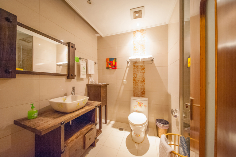 Bathroom 2, Pingguo Hotel, Jinhua