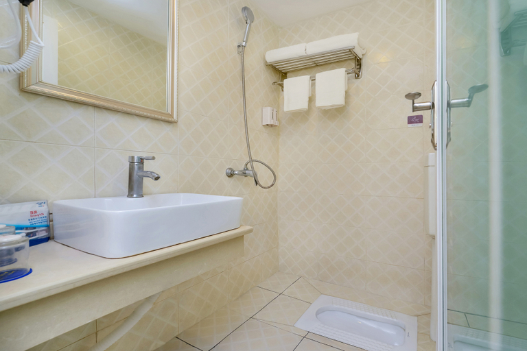 Bathroom 3, Junyi Chain Hotel (Chongqing Nanping Wanda Plaza), Chongqing
