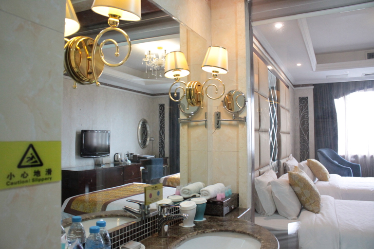 Bathroom 2, Didu Hotel, Luzhou