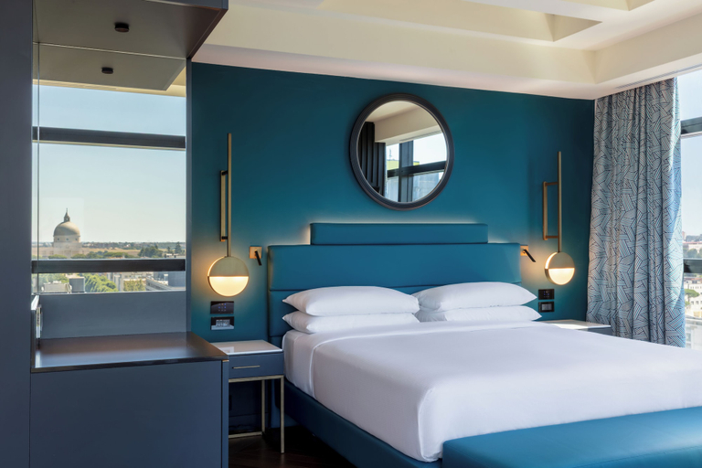 Bedroom 3, Hilton Rome Eur La Lama, Rome