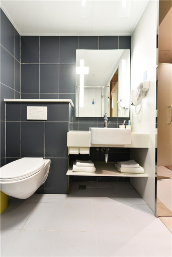 Bathroom, HanTing Hotel (Beijing Huangcun Jinxingqiao), Beijing