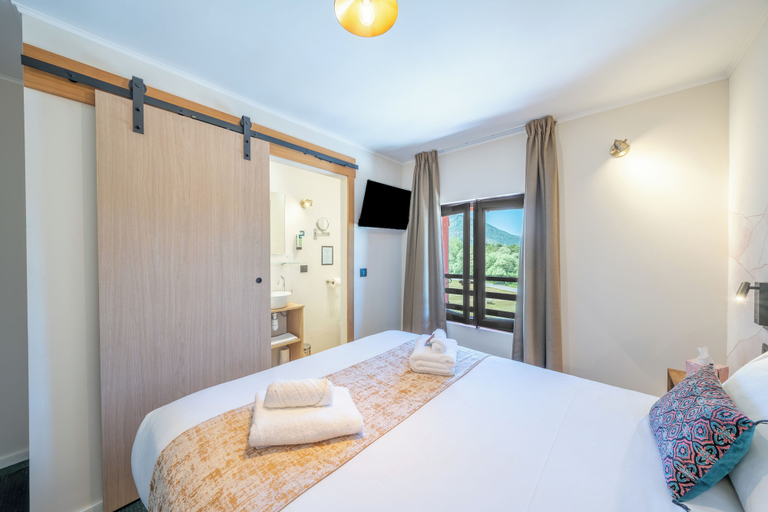 Bedroom 2, Logis Hôtel de l'Artuby, Alpes-Maritimes