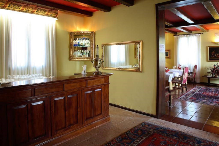 Others 4, Hotel Villa Montanarini, Reggio Nell'Emilia