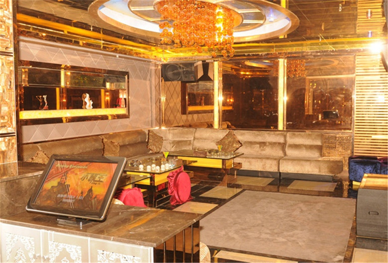 Others 5, Heavenly Lake Hotel, Changji Hui