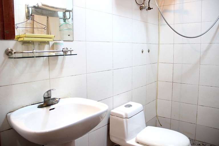 Bathroom 2, Chengdu Changshengyuan Business Hotel, Chengdu
