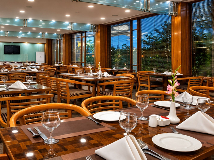 Food & Drinks 4, Hotel Crown CP, Islamabad