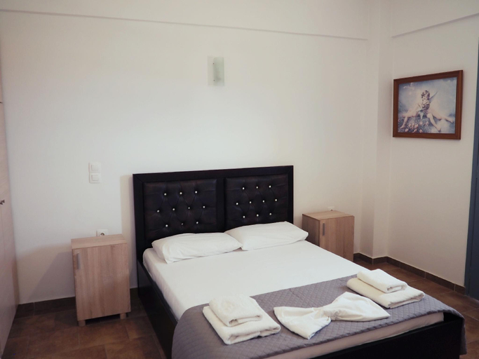 Bedroom 2, Leon Santorini, South Aegean