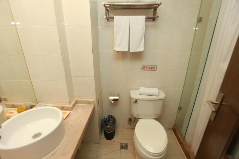 Bathroom 3, YAYUR Chengdu Chunxi Road Pedestrian Street Hotel, Chengdu