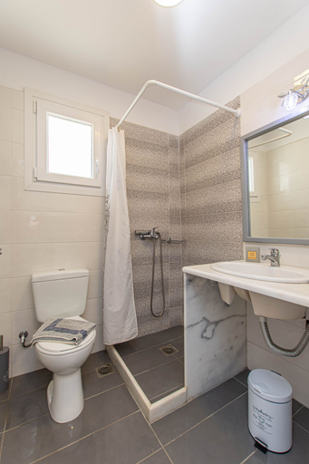 Bathroom 3, Oniropetra Apartaments, South Aegean