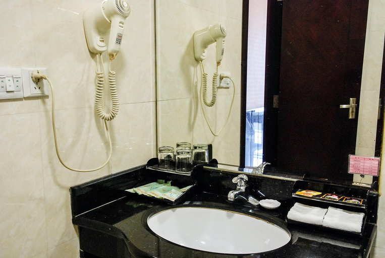 Bathroom 2, Perfect Hotel, Dongguan