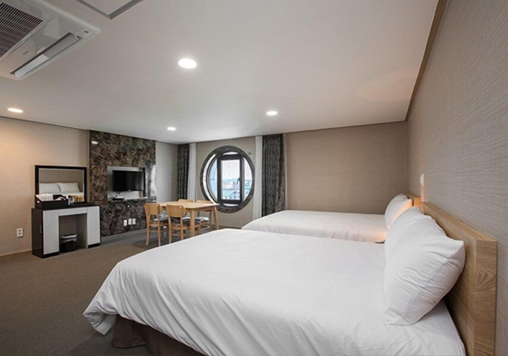 Bedroom 4, Dream Jeju Hotel, Seogwipo