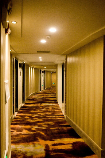 Others 4, Shengjing Yijia Hotel (Xiangyang Railway Station People's Square Branch), Xiangfan