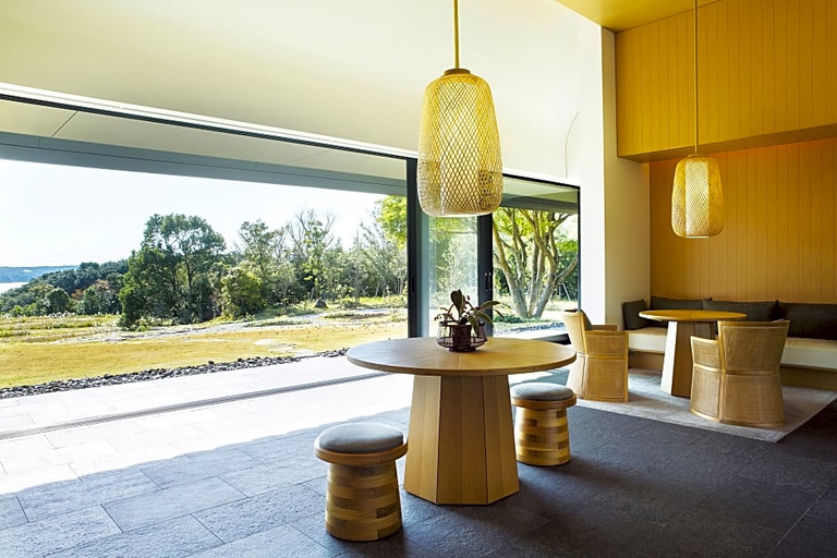 Others 5, Amanemu, Shima