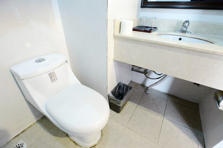 Bathroom 2, Galaxy Hotel (Beijing Wukesong Wanshou Road Subway Station Branch), Beijing