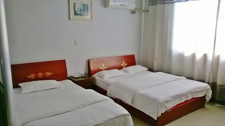 Bedroom 3, Junlin Hotel, Lanling, Linyi