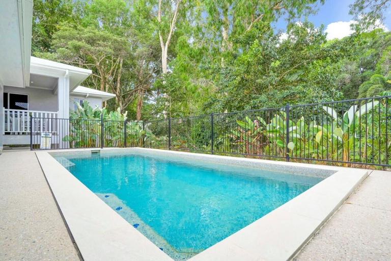 Sport & Beauty, Palm Cove Studio Apartments, Cairns