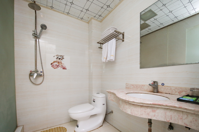 Bathroom 2, Fengqiyuan Hotel, Xi'an