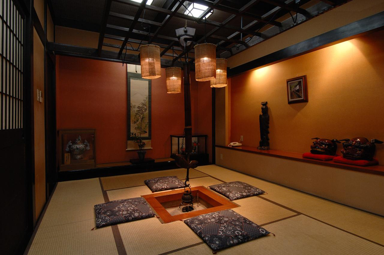 Others, Hida Tomoe Hotel, Hida