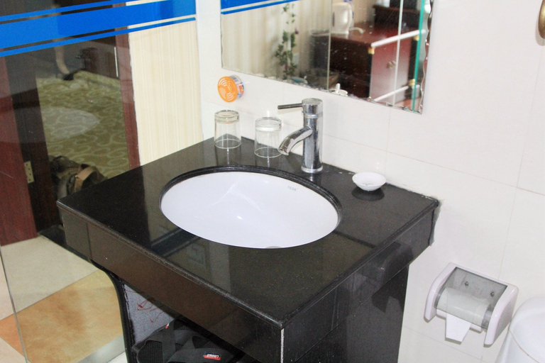 Bathroom 3, グリーンツリー インホテル(在海一方公園嘉瑞寶広場)(Greentree Eastern Hotel (Lianyungang Jiaruibao Plaza)), Lianyungang