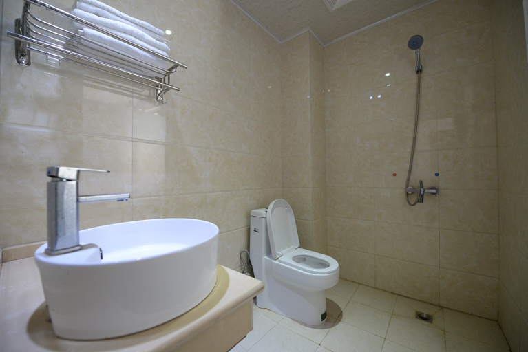 Bathroom, Lijiang Tujia Hotel, Lijiang