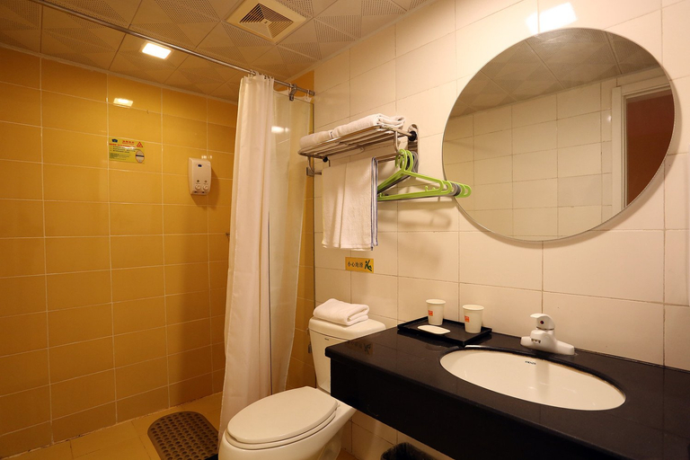 Bathroom, Homeinn Selected Hotel (Changsha Wu Yi Square Yuanjialing Subway Station), Changsha