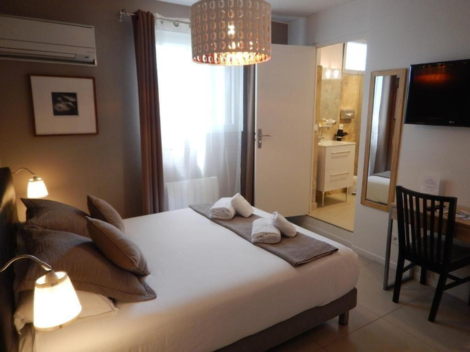 Bedroom 4, Hotel Miramar- Cap d'Antibes - La Garoupe plage, Alpes-Maritimes