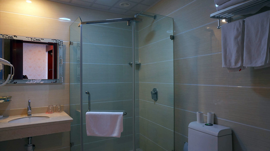 Bathroom 2, Zhujiajian Hotel, Zhoushan
