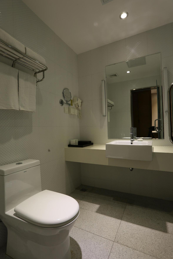 Bathroom, JI Hotel (Panjin Railway Station), Panjin