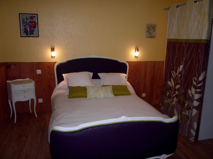 Bedroom 3, B&B アベック スパ ラ セルポードリー, Charente-Maritime